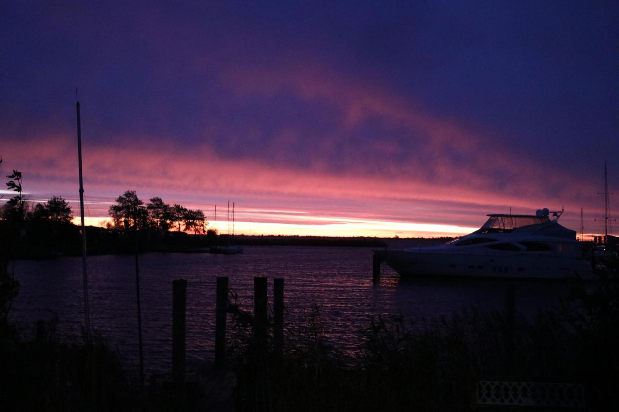Het Kleine Huis Mobile Home By The Harbour And The Lauwersmeer Anjum 외부 사진